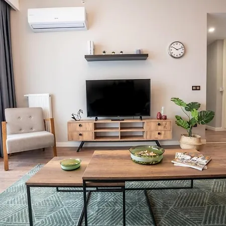 Апартаменты Prime Getaway Luxurious 2br Apt, Perfect