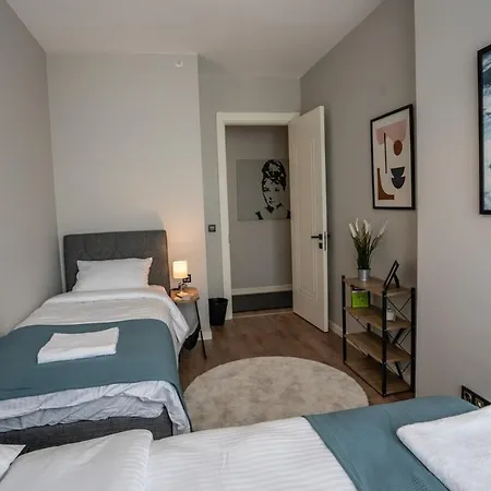 Апартаменты Prime Getaway Luxurious 2br Apt, Perfect Стамбул